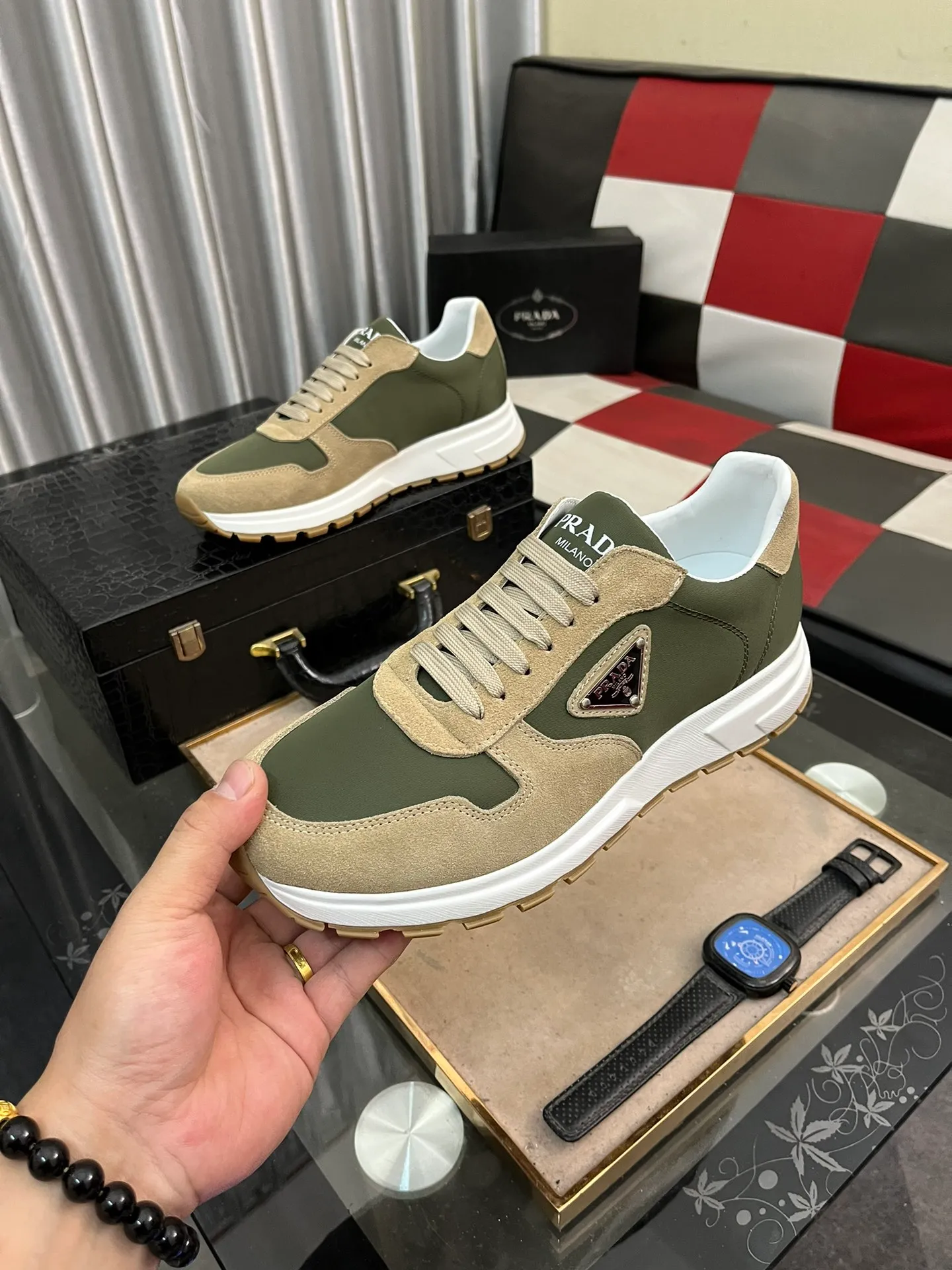 Men's shoes 💰540⌚️⌚️【PRADA】Prada - High-end quality casual sports shoes - Upper: calfskin shoe body with branded metal fasteners, - Inner lining: breathable leather lining - Outsole: ultra-light TPU foam·rubber; molded outsole -Super high quality control·Fine workmanship: highlighted (high-end·luxury·grade) -Size: 38-444️⃣Colors available